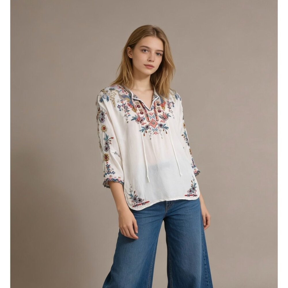 NWOT Johnny Was Embroidered Floral V-Neck Top Tunic Shirt Blouse Boho Size S